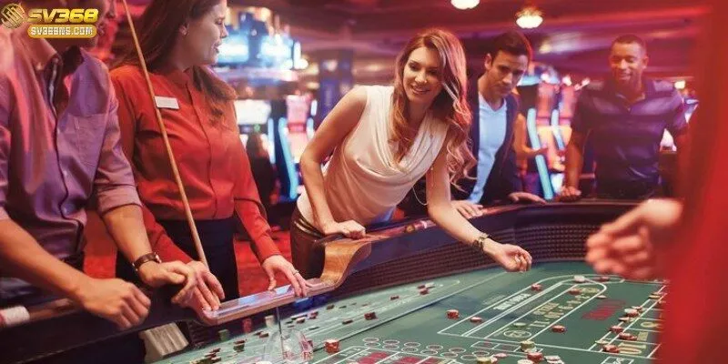 Người chơi tham khảo điều khoản trước khi tham gia cá cược trực tuyến tại SV368.